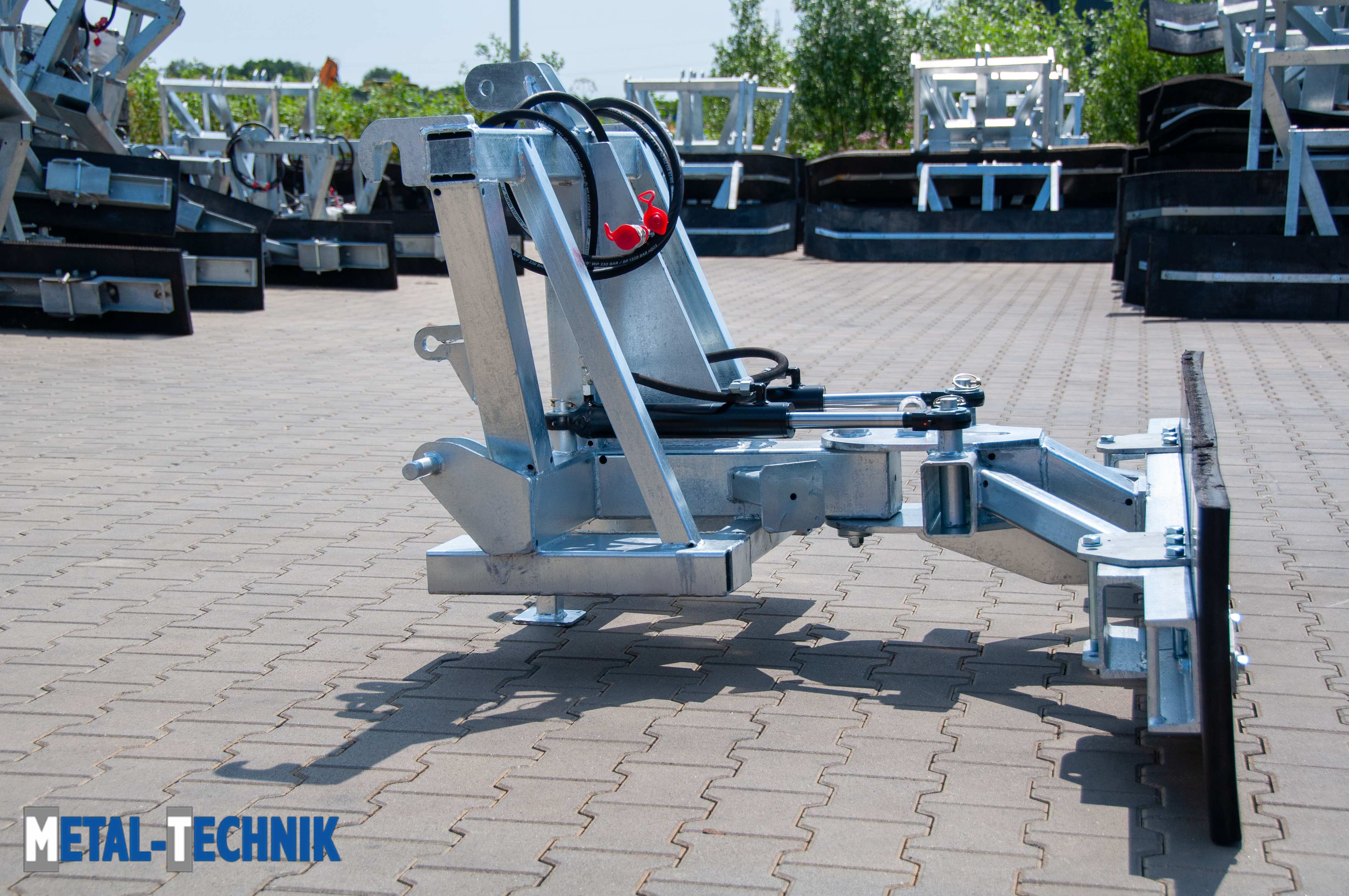 Ocynkowany zgarniacz Metal-Technik z gumowym lemieszem